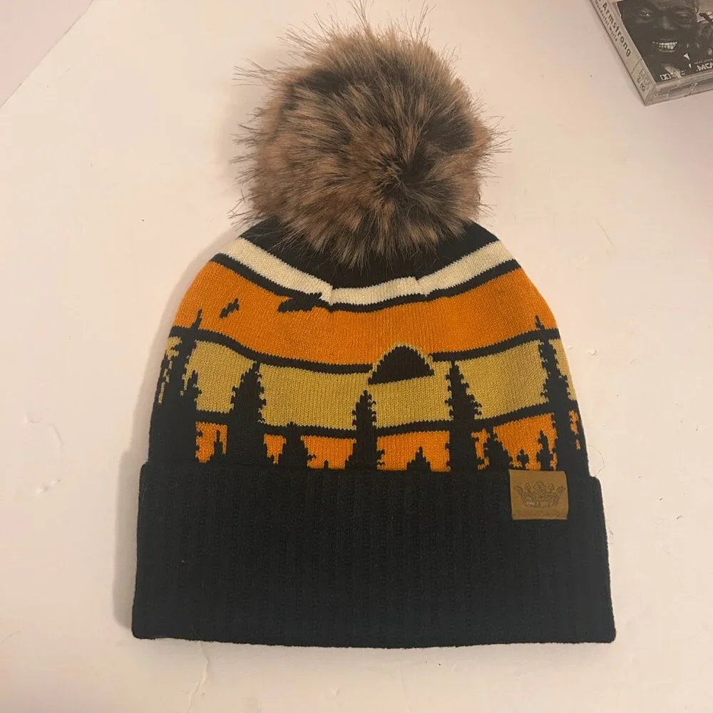 NWOT Crown Mountain Sunset Beanie – Faux Fur Pom – Knit Winter Hat - Picture 2 of 6